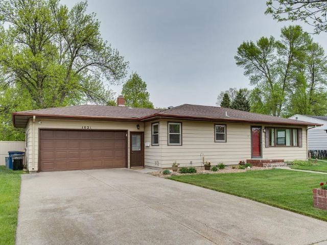 House for sale in Moorhead, Minnesota
