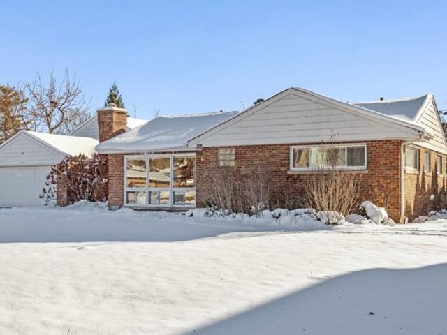 House for sale in Glenview, Illinois