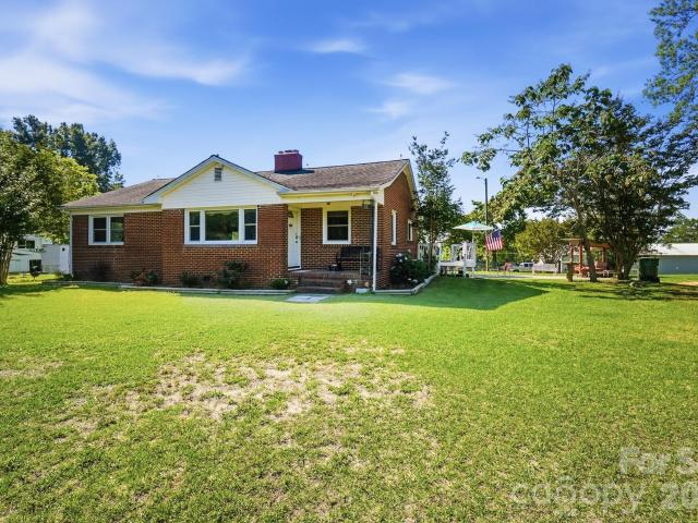 House for sale in Kershaw, South Carolina