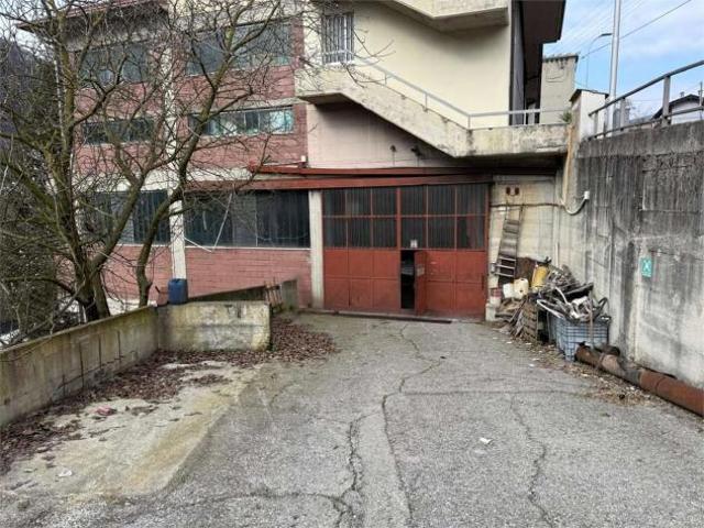 Capannone in vendita a Comunità montana della valle Trompia, Lumezzane
