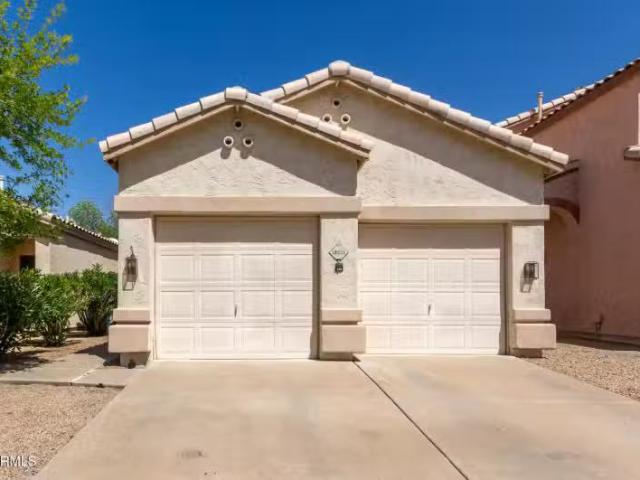 House for sale in Glendale