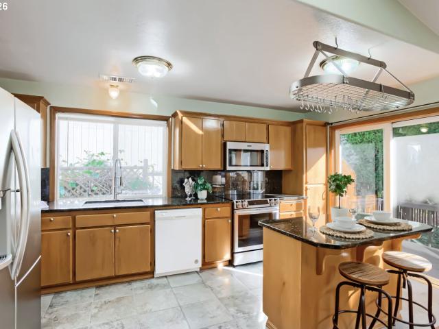 House for sale in Pony Ridge, Tualatin
