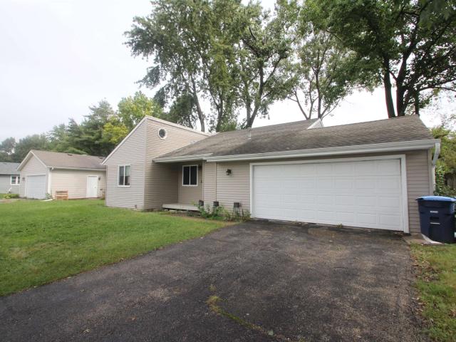House for sale in Belvidere, Boone County