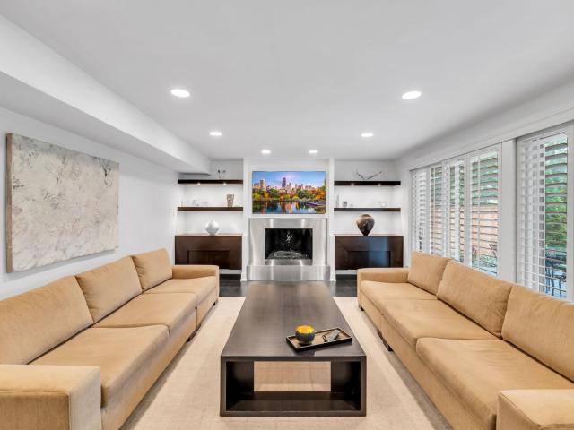 House for sale in Highland Park