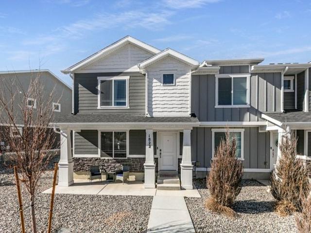 Townhouse for sale in Tooele, Utah