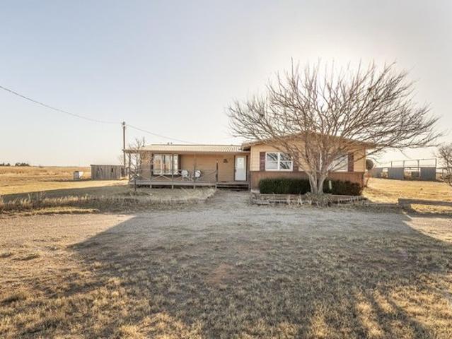 House for sale in Smyer, Texas