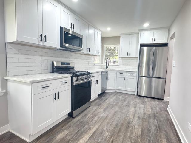 House for sale in Crest Hill, Illinois