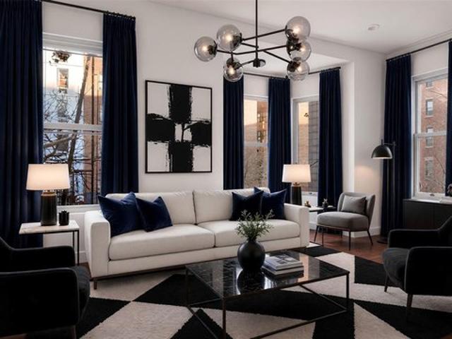House for sale in The Bronx, Arverne