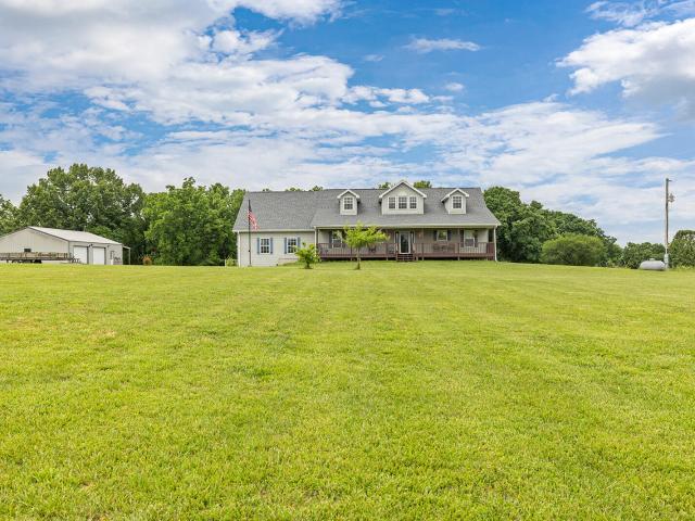 House for sale in Seymour, Missouri