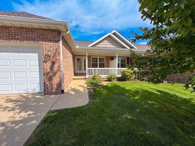 House for sale in Washington, Tazewell County