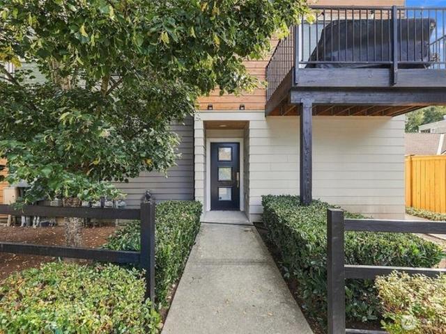 Townhouse for sale in Kenmore, Washington