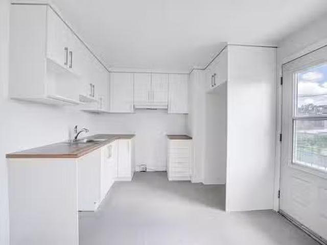 Apartment for rent in Le Sud-Ouest, Montréal