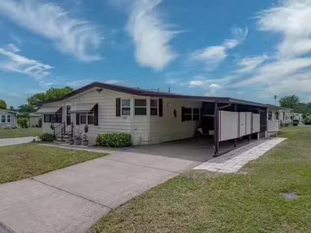 House for sale in Lakeland House for sale in Lakeland