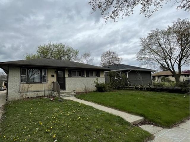 House for sale in Milwaukee, Wisconsin