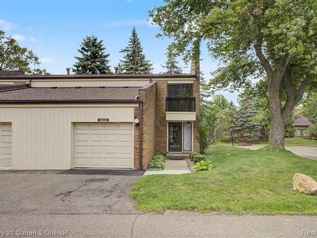 Condo for sale in Livonia, Michigan