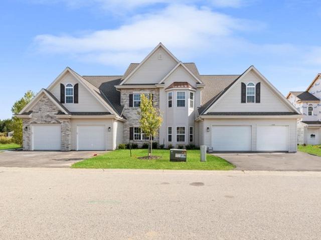 Condo for sale in Slinger, Wisconsin