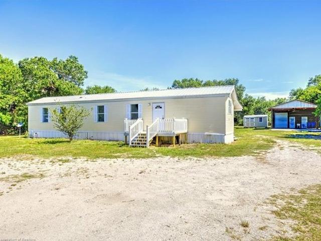 House for sale in Lorida, Florida