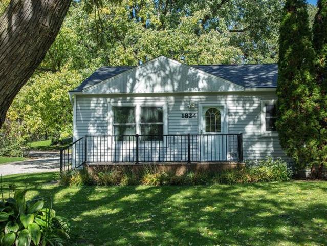 House for sale in Cedar Falls, Black Hawk County