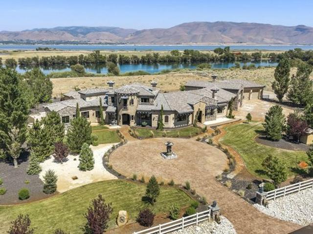 House for sale in Nevada