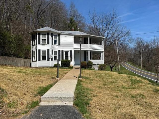 House for sale in Hardy, West Virginia