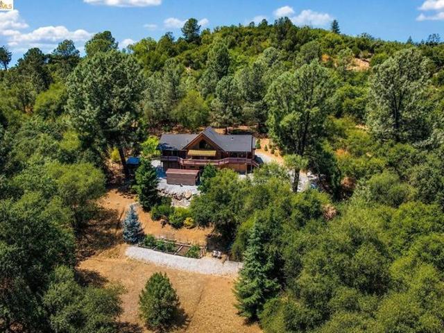 House for sale in Tuolumne, California
