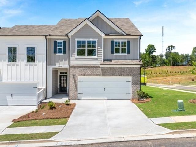 Townhouse for sale in Gainesville, Georgia