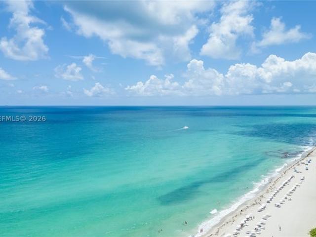 Condo for sale in Hallandale, Florida