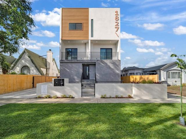Apartment for rent in Mid-Wilshire, Los Angeles