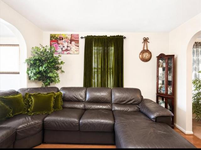 House for sale in Queens, Arverne
