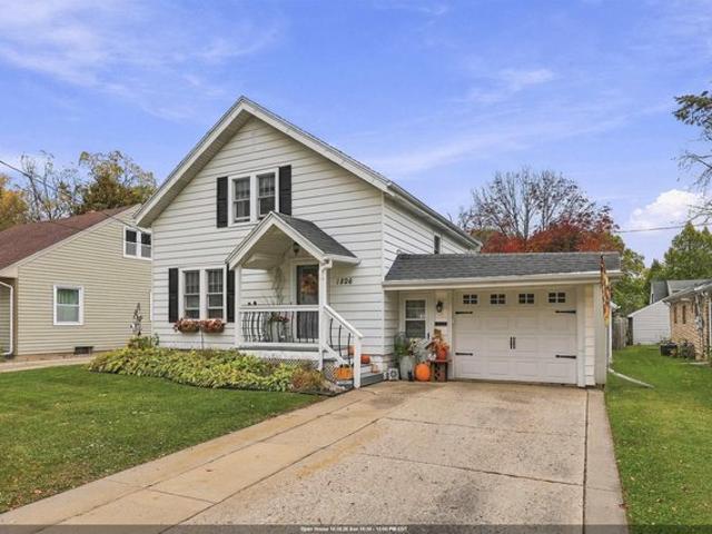 House for sale in Erb Park, Appleton