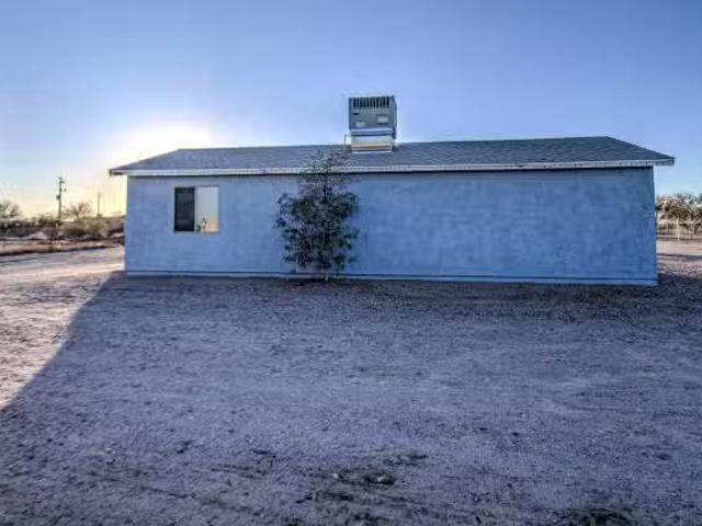 House for sale in Avondale