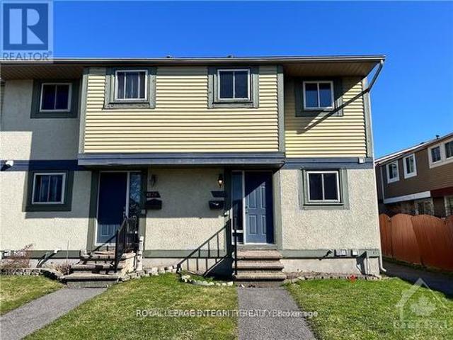 Townhouse for rent in Ottawa