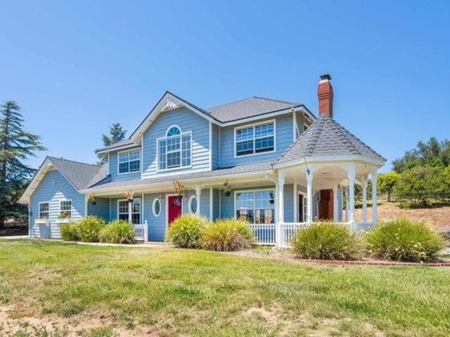 House for sale in Fallbrook, California