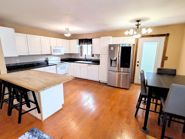 House for sale in Wixom, Michigan