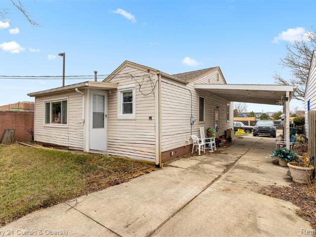 House for sale in Lincoln Park, Michigan