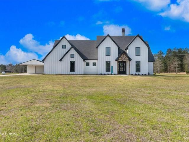 House for sale in De Soto, Louisiana