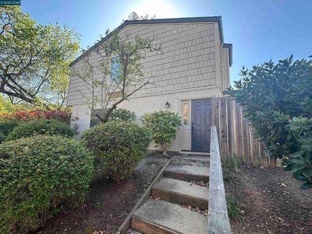 Townhouse for sale in Walnut Creek, California