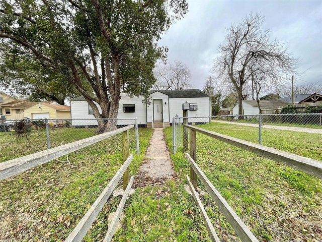 House for sale in La Marque, Texas