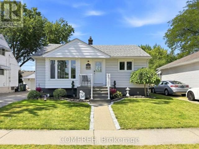 House for sale in East Windsor, Windsor