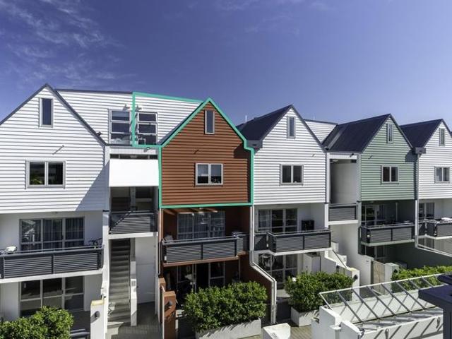 Apartment for rent in Heathcote, Canterbury