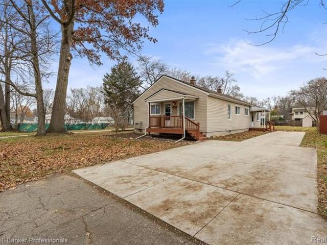 House for sale in Livonia, Michigan