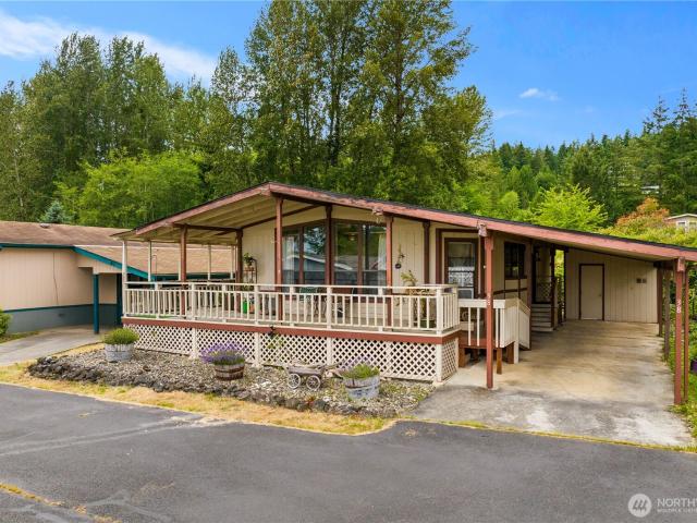 House for sale in Allyn, Washington