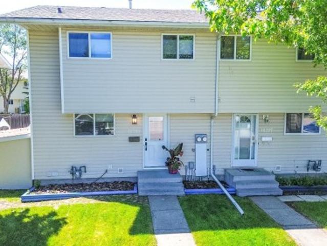 Duplex for sale in Wedgewood, Alberta