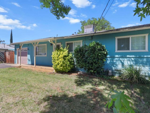 House for sale in Shasta, California