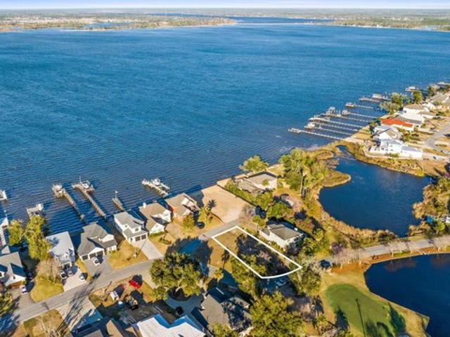 Land for sale in Lynn Haven, Florida