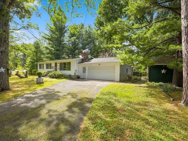 House for sale in Green Lake, Michigan
