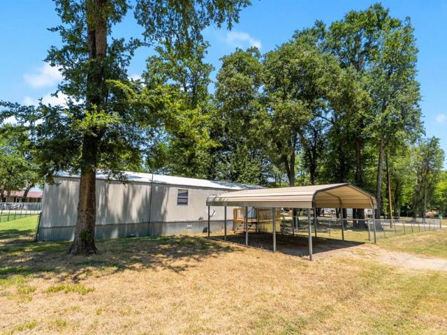 House for sale in Henderson, Texas