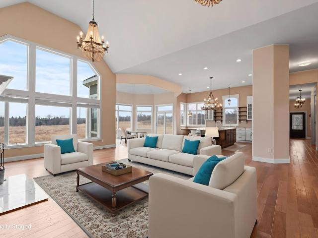 House for sale in Hartford, Wisconsin