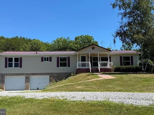 House for sale in Upper Tract, West Virginia