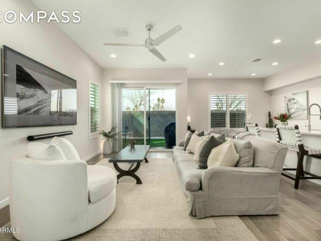 Townhouse for sale in Phoenix